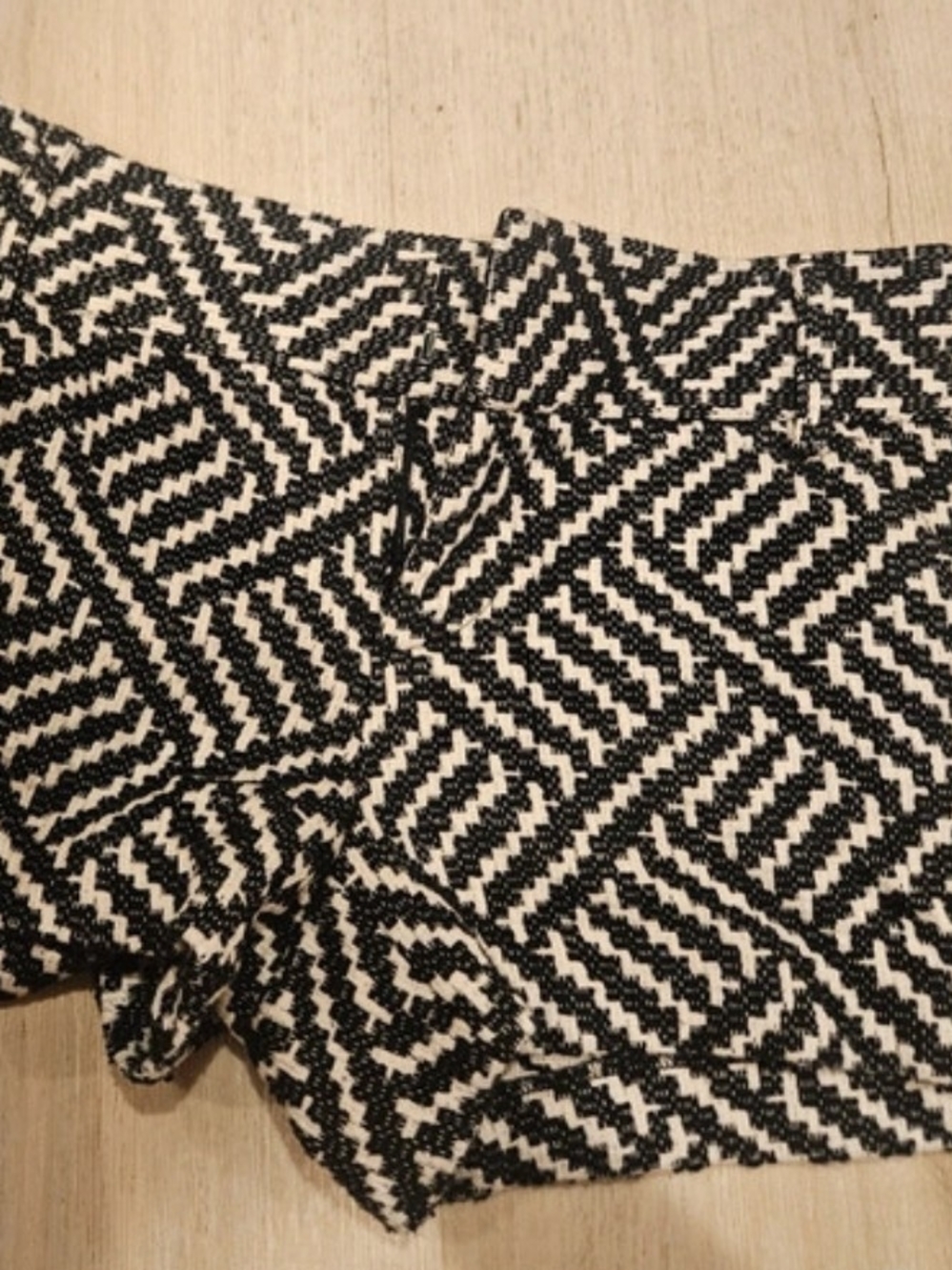 Alice + Olivia Black and White Geometric Knit Skort with Subtle Ruffle